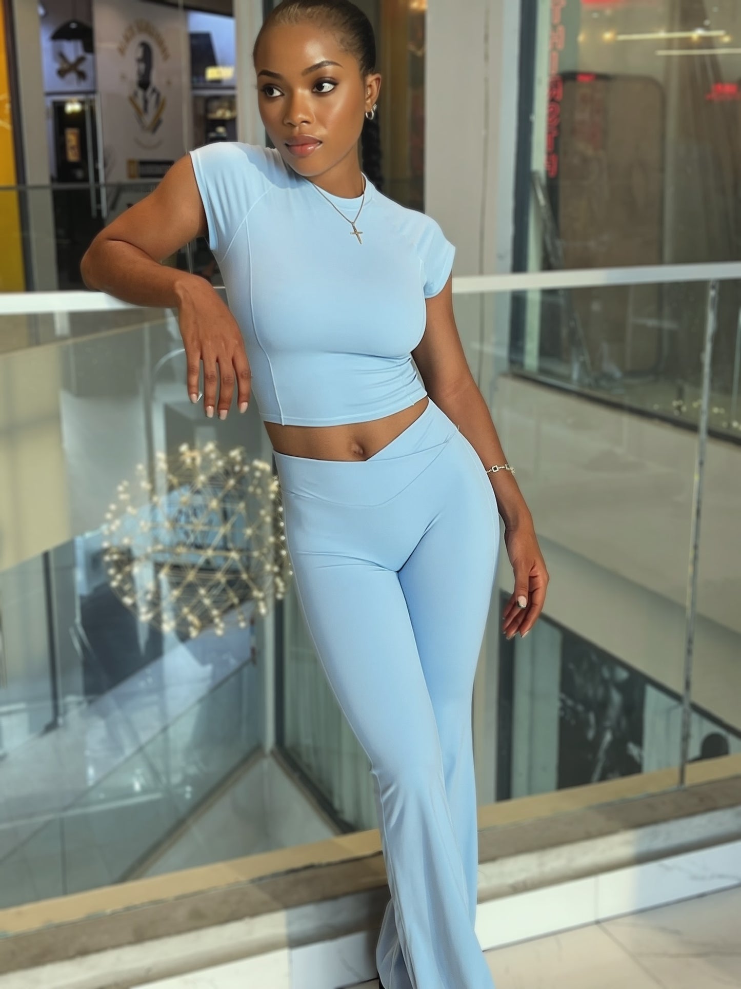 Cropped Contour Set