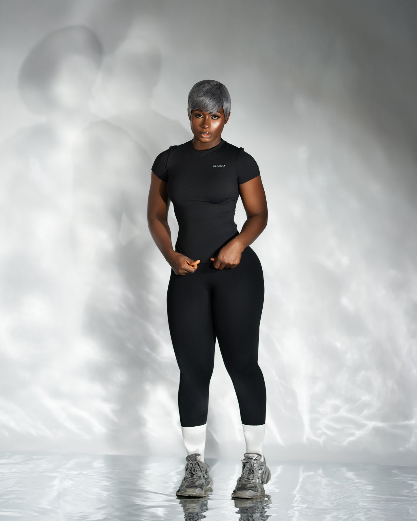 OLAEDO Contour Tee