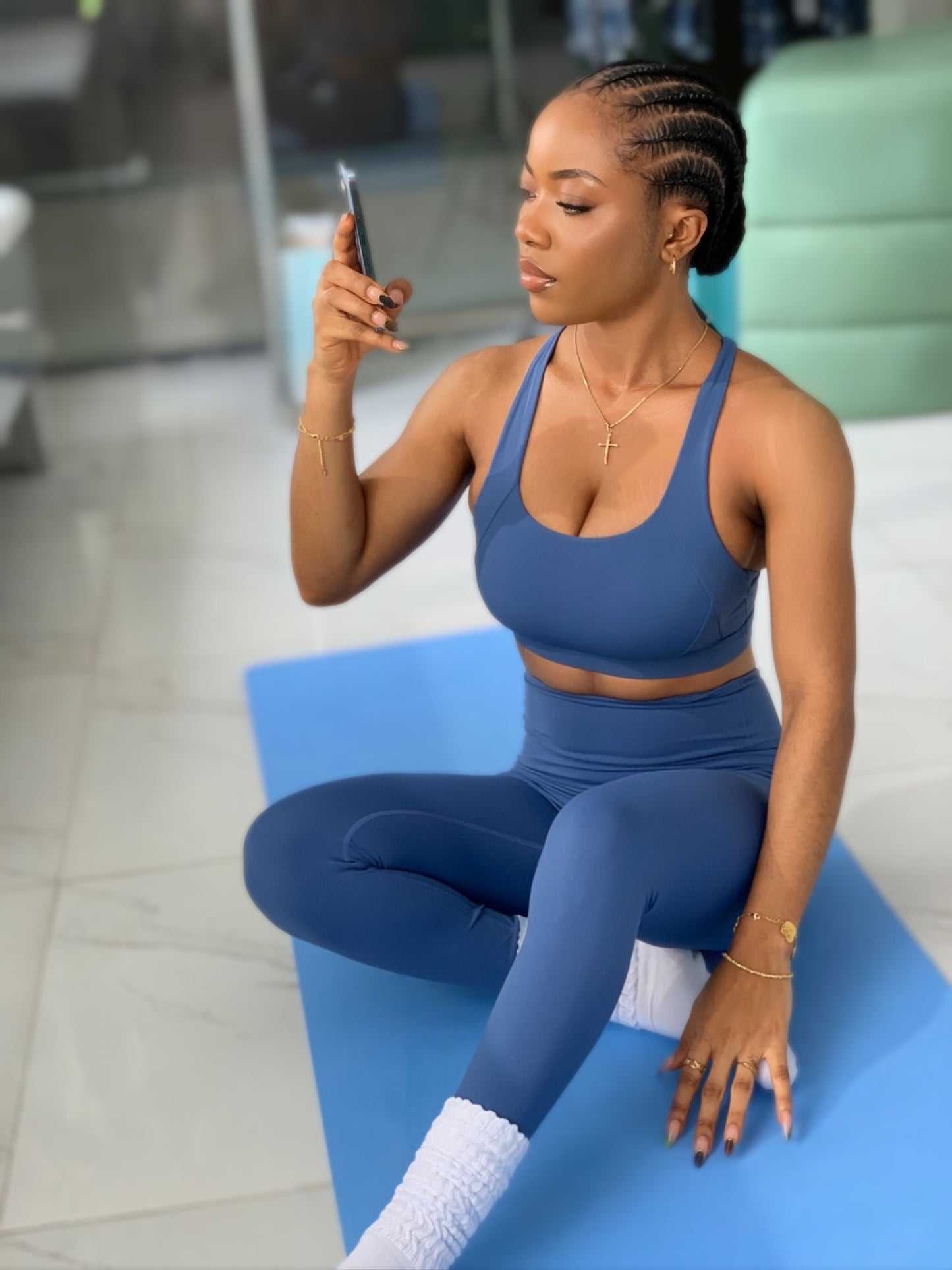 Contour Legging — Misty